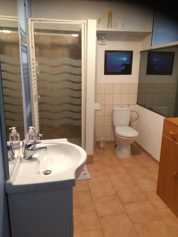Appartement / Gite Les Papillons Lablachère Eksteriør billede